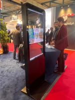 اجاره استند لمسی عمودی